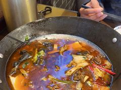 -富正毅三下锅·湘西韵味(天门山索道店)