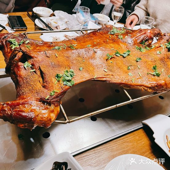 天和园私宅烤全羊(新北店)