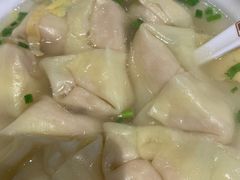 刀鱼馄饨-老半斋(福州路店)