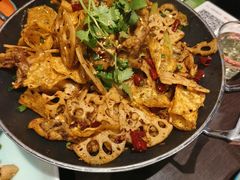 -川流不息·地道川菜·小龙虾(松东路店)