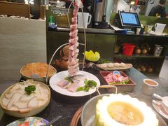 -得意咚瓜·顺德鱼生·冬瓜火锅(深圳首店)