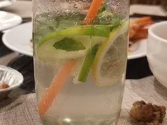 莫吉托-东方红海鲜百汇(国际大厦店)
