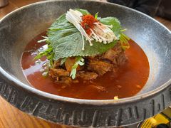土豆排骨火锅-喇喇排骨火锅·传统韩式脊骨汤(望京西园总店)