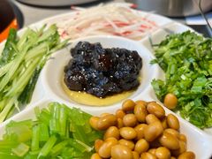 炸酱面-如一烤鸭