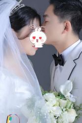 -喜爱高定婚纱摄影