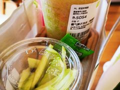 -奈雪的茶(湖滨银泰in77C区PRO店)