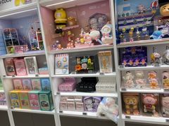 -泡泡玛特POPMART(万达店)