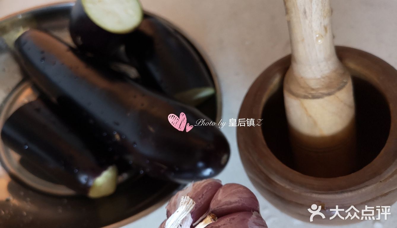 养生茄子大蒜配，连蒸带捣味儿绝配
