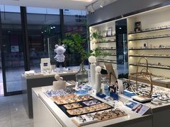 -视野联行眼镜·蔡司·尼康·豪雅·依视路(青浦宝龙店)