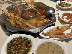 -佰人王串串香火锅直营店(大学路店)