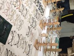 -肆兮眼镜·蔡司·徕卡战略合作店(大坪店)