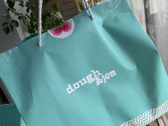 -Dough&Joe团憩(瑞虹天地月亮湾店)