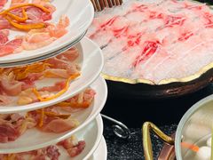 -得意咚瓜·顺德鱼生·冬瓜火锅(深圳首店)