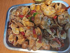 -喝丢一只鞋海鲜烧烤(市场店)