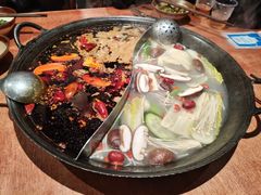 -周小明火锅(黑金冠社区店)