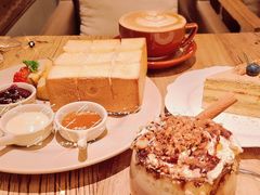 榛果焦糖拿铁-MAAN COFFEE漫咖啡