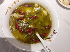 -渝是乎酸菜鱼(龙旗购物中心店)