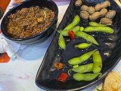 -雪乡人家东北菜·铁锅炖一切(高斯路店)
