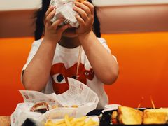 -The Habit Burger Grill 哈比特汉堡(世博店)