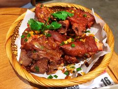 吮指椒盐猪手-苏小柳手作点心(控江旭辉分院)
