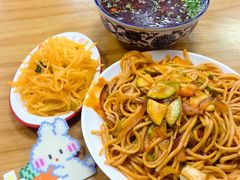 -陇上全荟兰州传统牛肉面(延吉路店)