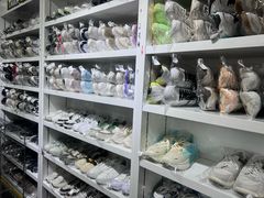 -翰皇直营洗衣洗鞋(望京鹿港店)