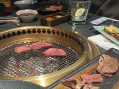 -铭牛烧肉·和牛海鲜自助(高新月牙湖店)