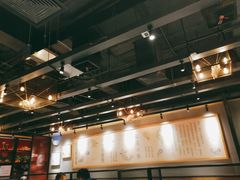 大堂-渝是乎酸菜鱼(龙旗购物中心店)