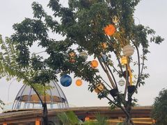 -茅草房·河畔园林火锅