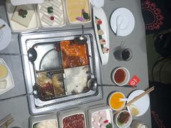 -海底捞火锅(天一广场亚细亚店)