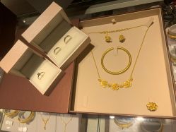 -周生生Chow Sang Sang(苏州美罗高新店)