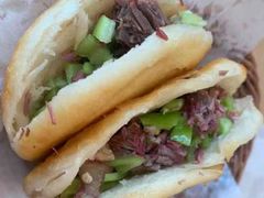 -闫家驴肉火烧(五四店)