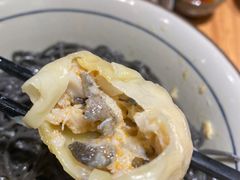 金汤黄鱼馄饨-蟹黄鱼·深夜面馆(巨鹿路店)