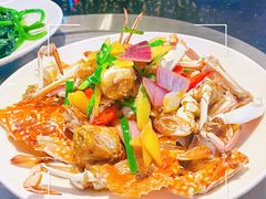 -三亚火车头万人海鲜广场