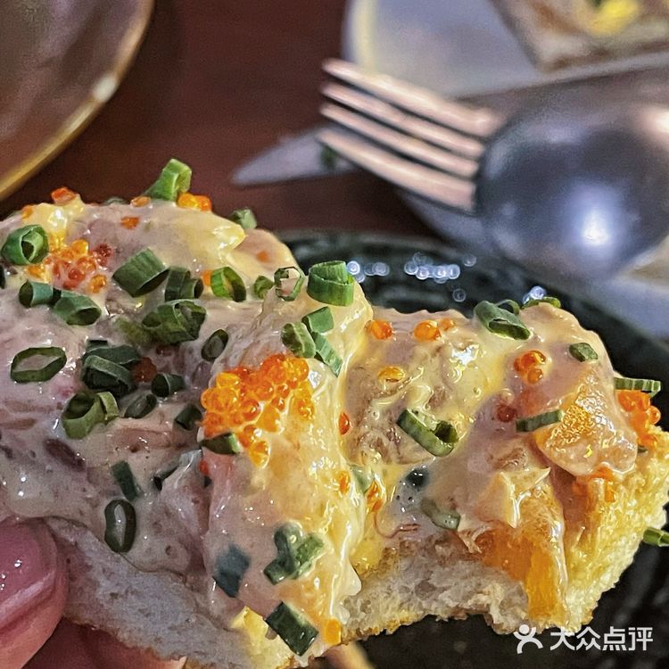 谁能拒绝上海这碗黑松露鹅肝和牛饭!值得n刷