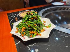 -袁小二大东北铁锅炖(吉祥村总部)