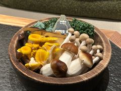 -三出山火锅(南京万象天地店)