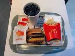 安格斯max厚牛培根堡套餐-麦当劳(祈年大街店)