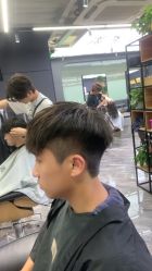 -藤野造型•烫染专业店