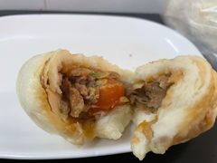 咸蛋黄超人包-老陶包子铺(南大西南村店)