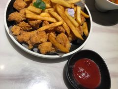 -STARRY CAFE & LOUNGE BAR(高新店)