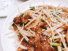 干炒牛河-肥仔文澳门猪骨煲(南京西路店)