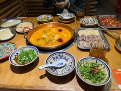 -洱火云南酸菜牛肉火锅(石景山当代商城店)