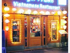 门面-大头虾越式风味餐厅(光明广场店)