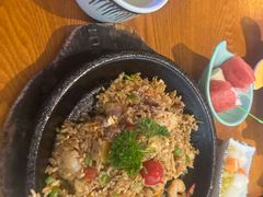 -豪客嘉族·麦尼顿西餐厅(乐福天下店)