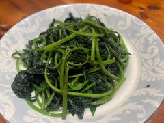 -琥珀老六龙虾(四里河店)