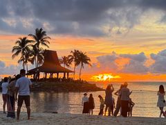 -Sunset Bar(丹绒亚路香格里拉店)