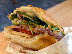-Bánh Mì Huynh Hoa