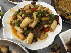 泡椒藕带炒鸡菌-小民大排档(马场角横路店)