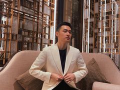-丽思卡尔顿·炙焰·铁板烧餐厅